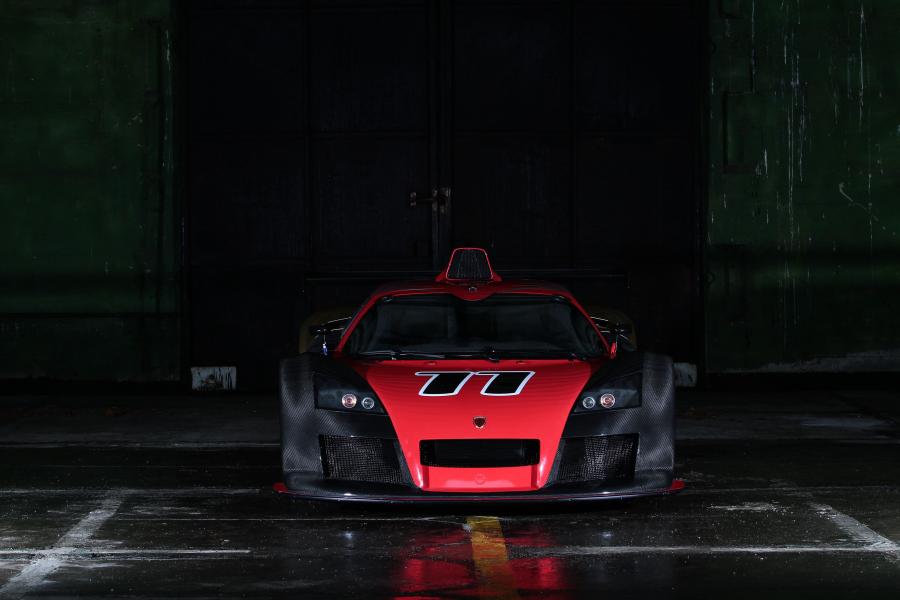  Gumpert Apollo R 2012 года  (фото 5 из 8)